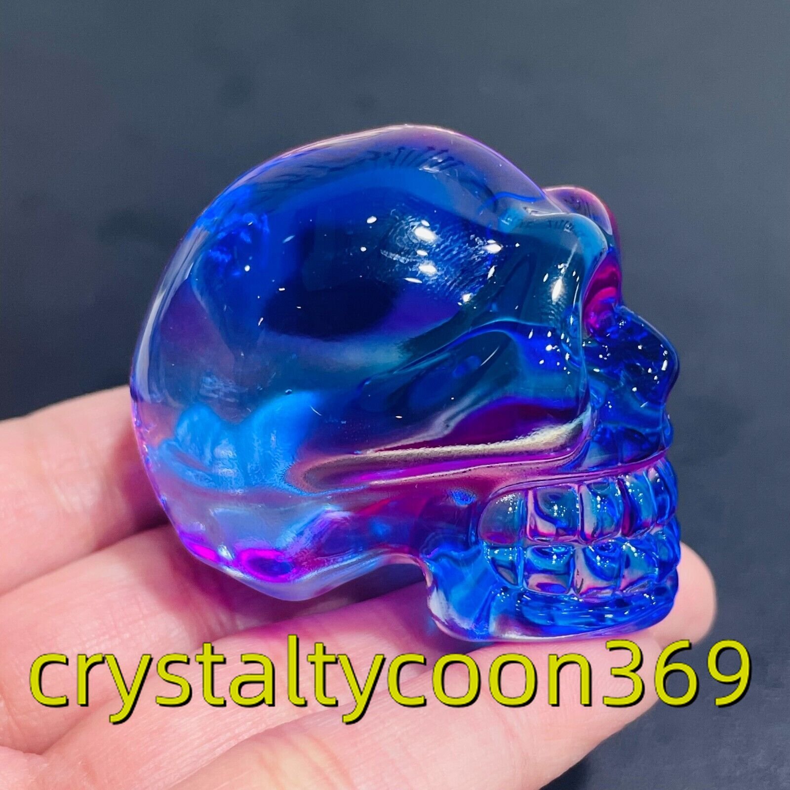 2″ Rainbow Titanium Melting Quartz Hand-carved Skull Crystal Reiki Healing 1PC