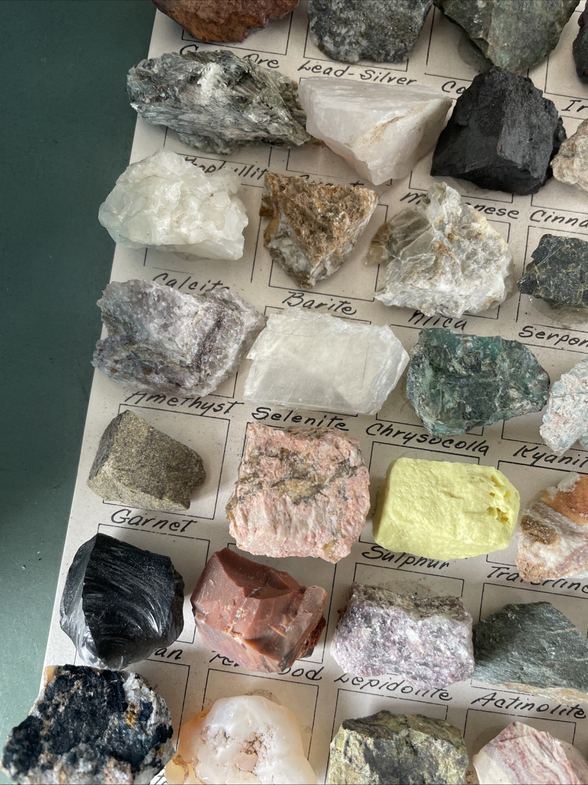 VTG Mineral Specimens from the Desert & Mines 35 Samples Humble Minerals No Box