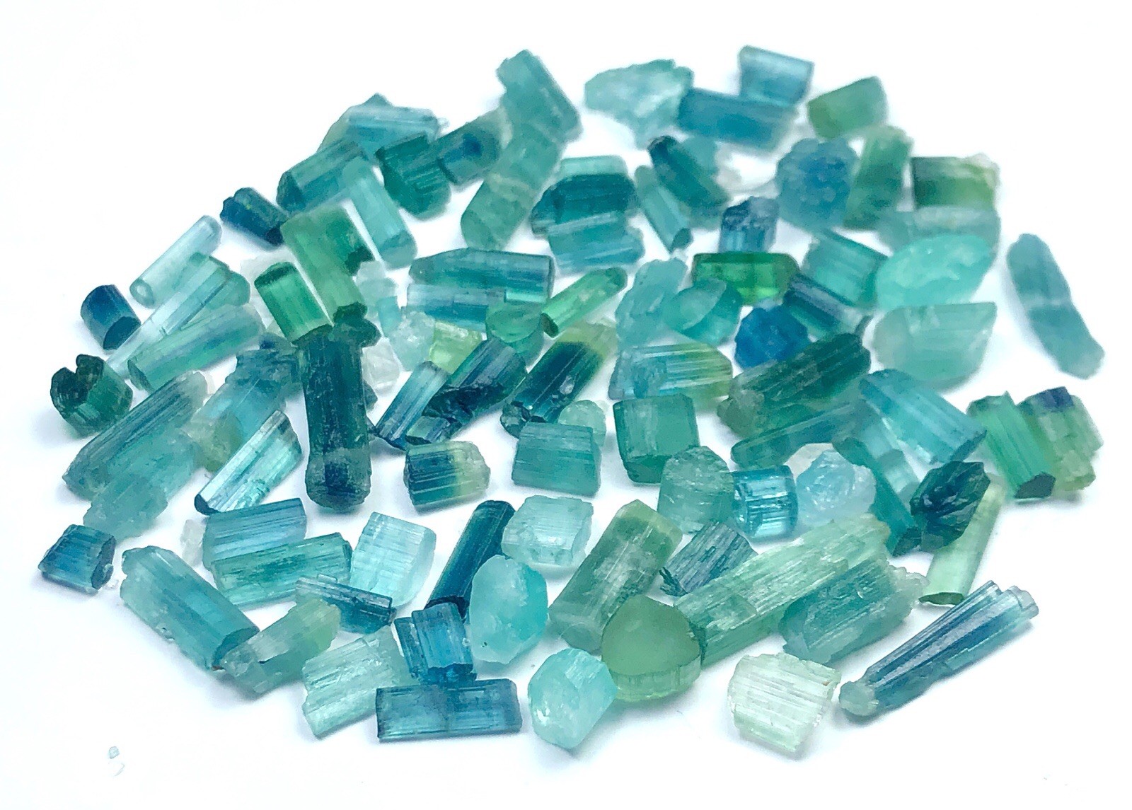 Beautiful an amazing naturel top quality bluesh color tourmaline rough lot