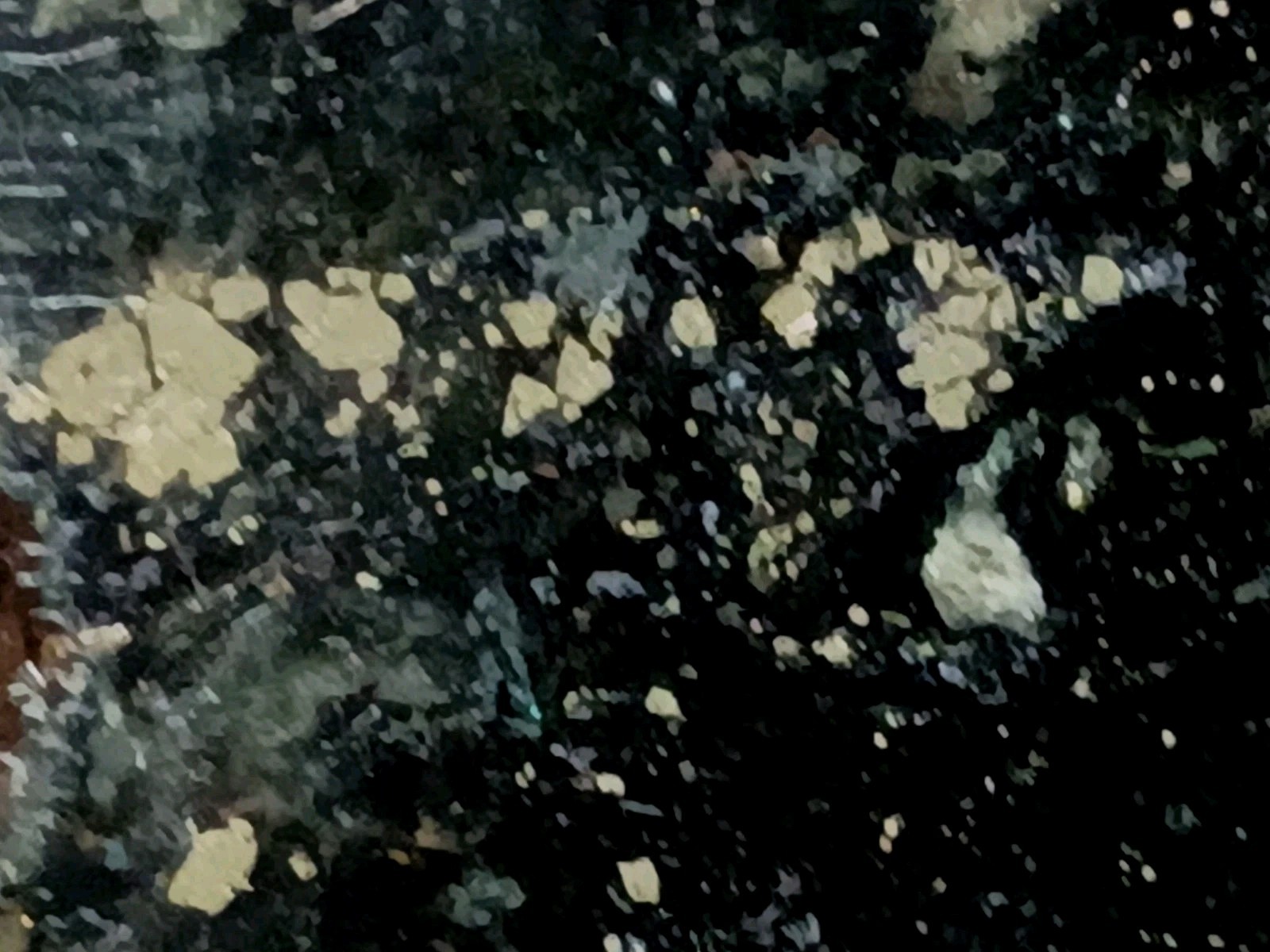 1420g Pilot Knob MO Amphibole Quartz Pyrite Magnetite Specularite Polished