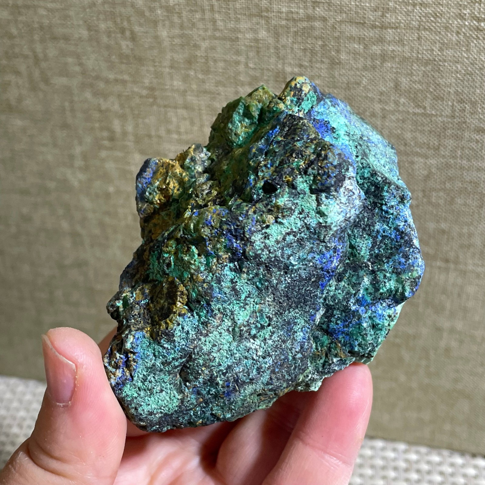 Restoration of Natural Blue Copper Ore Quartz Crystal Mineral Samples 148g