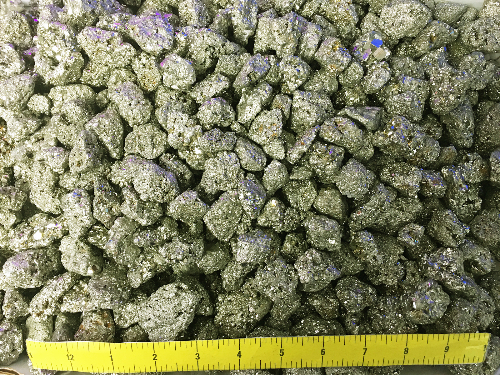 PYRITE Sparkling Rough L to XL (7/8″ to 1-1/4″) 1/2-lb