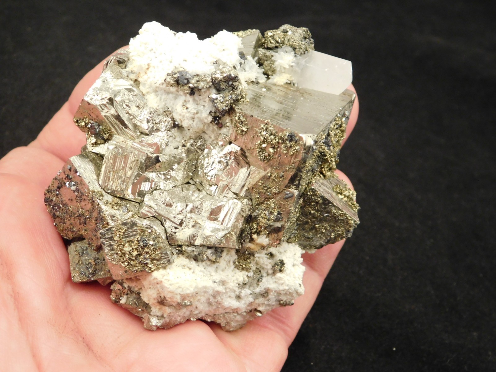 FLUORESCENT Calcite Crystal with PYRITE Crystal CUBES! From Peru 295gr