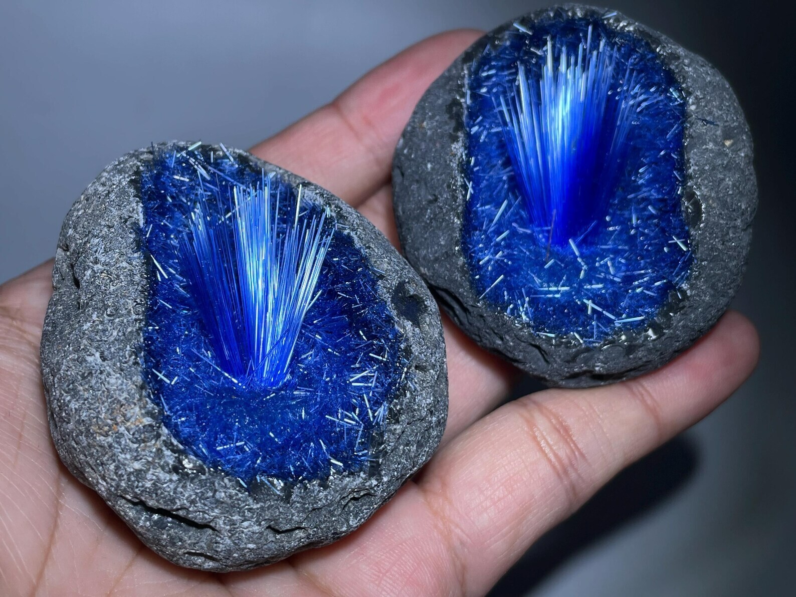 50-80G Meteorite Specimen Quartz Crystal Goethite Blue Copper Ore Decor Gift