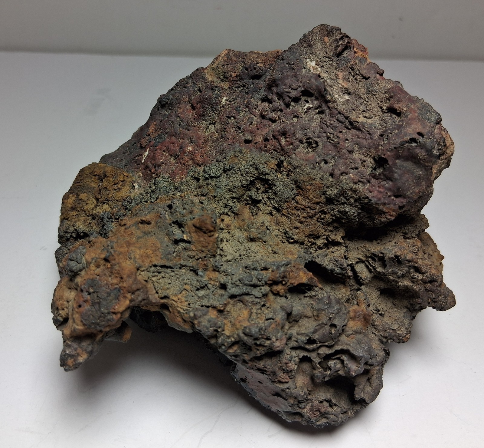 Large Vintage Iron Slag 1.5 pounds Magnetic Early 1900s 5″ x 5″ x 3″
