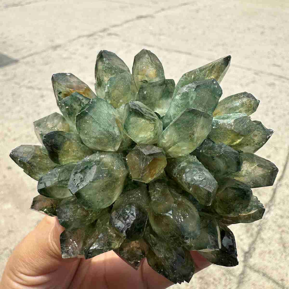 New Find green Phantom Quartz Crystal Cluster Mineral Specimen Healing 200g+ 1pc