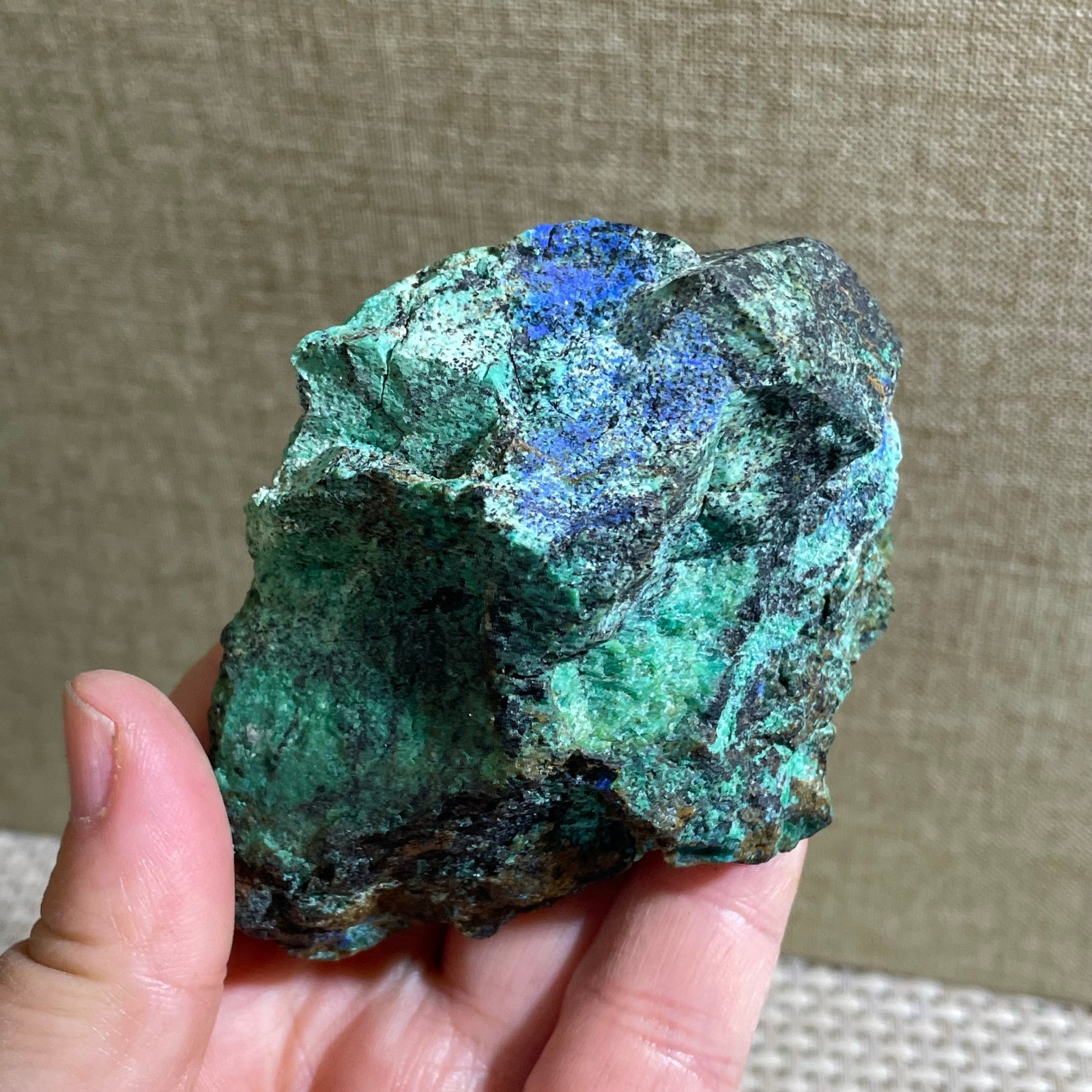 Restoration of Natural Blue Copper Ore Quartz Crystal Mineral Samples 148g
