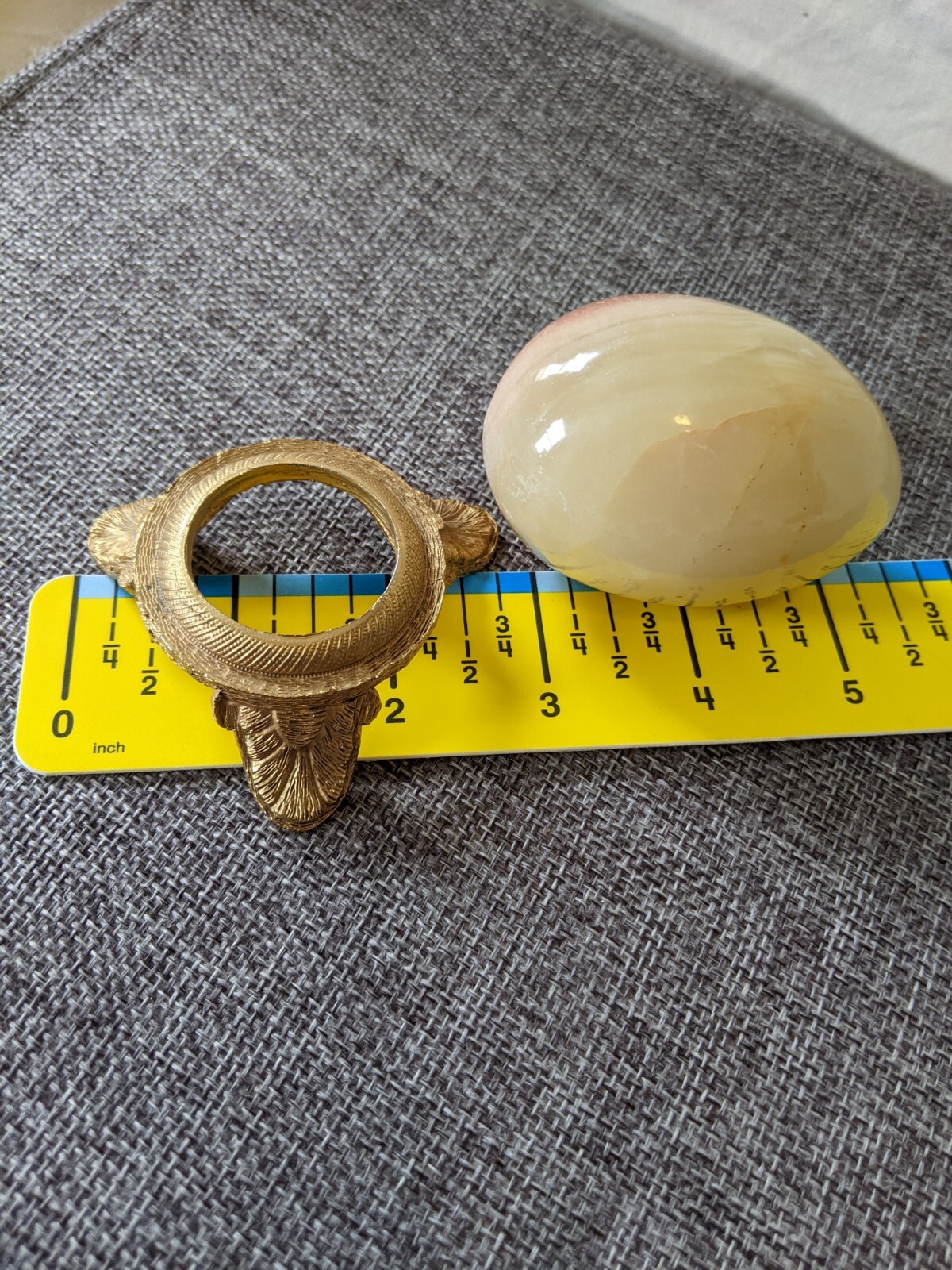 Reddish White Onyx Easter Egg Natural Crystal Banded Mineral – With Stand