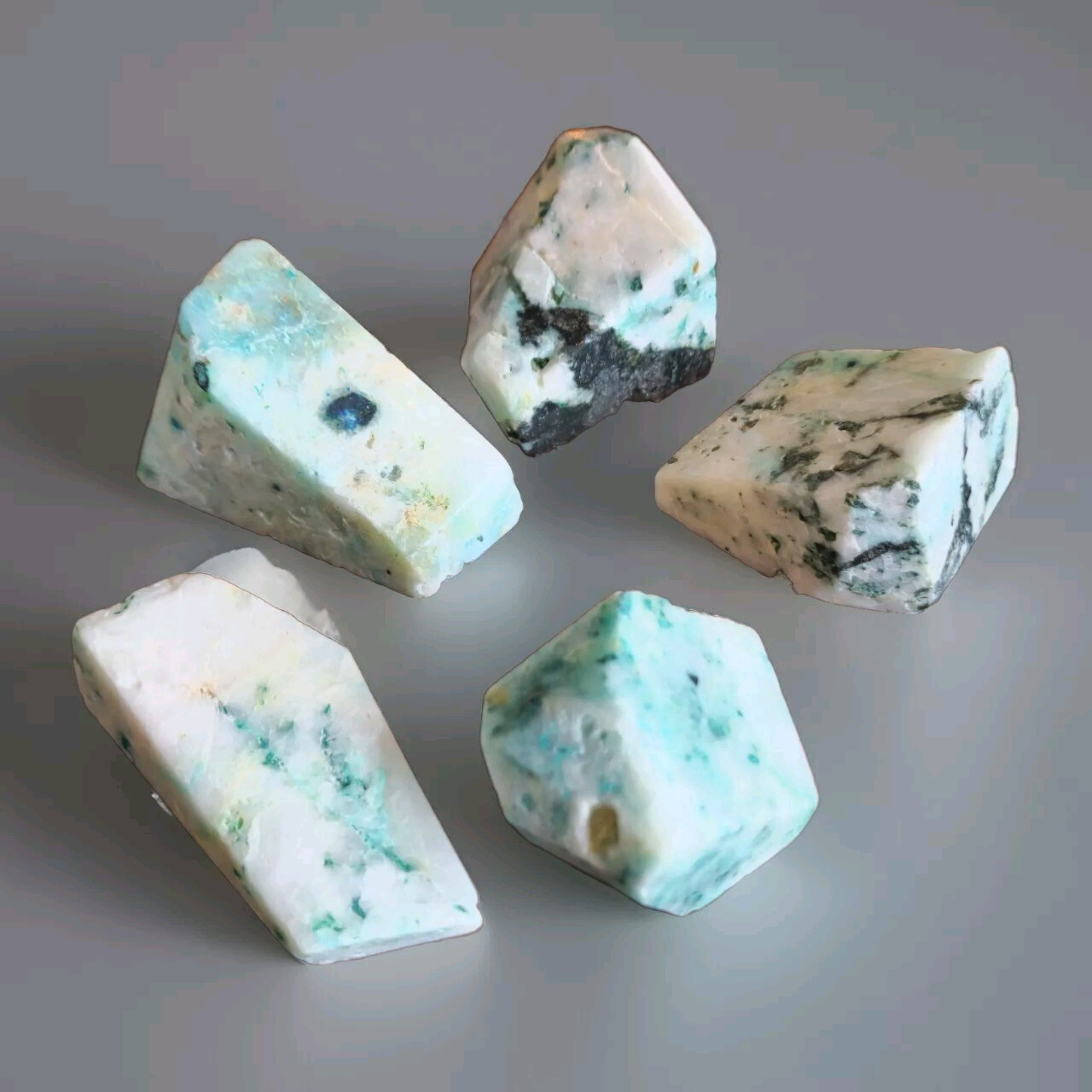 Lot Of 5 Phoenix Stone Freeform Pieces – 348g – USA