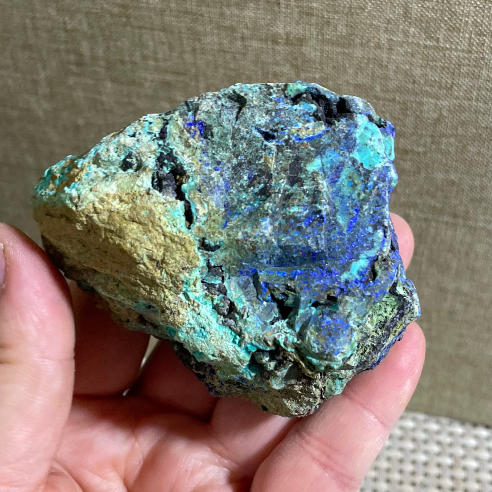 Restoration of Blue Copper Ore Quartz Mineral Samples 149g
