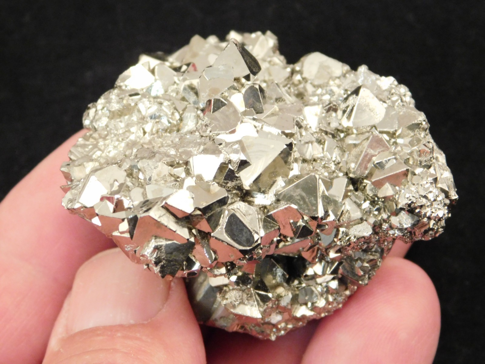 PYRAMID Shaped Crystals! Tetrahedron PYRITE Crystal Cluster Peru 165gr