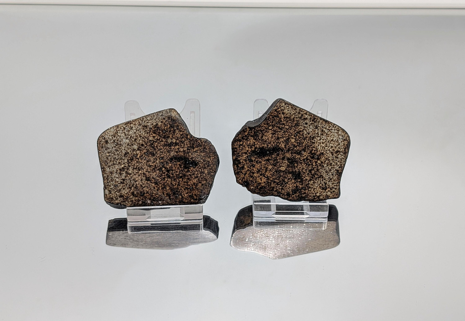 Chondrite Meteorite Crystsl Pair (DP)