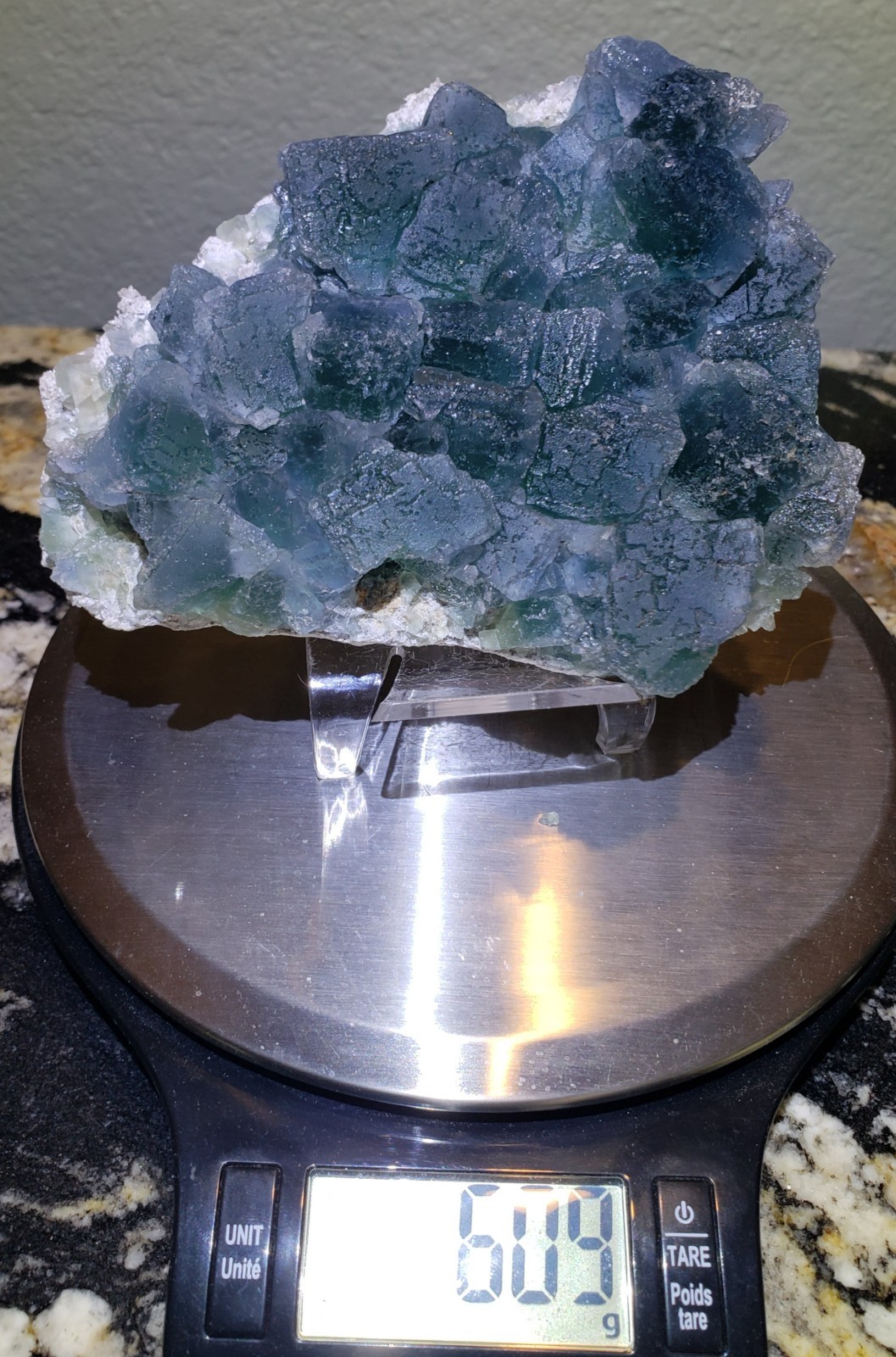 5.25″ Blue Fluorite Crystal Quartz UV on Matrix Specimen, 609g or 1.3 lbs