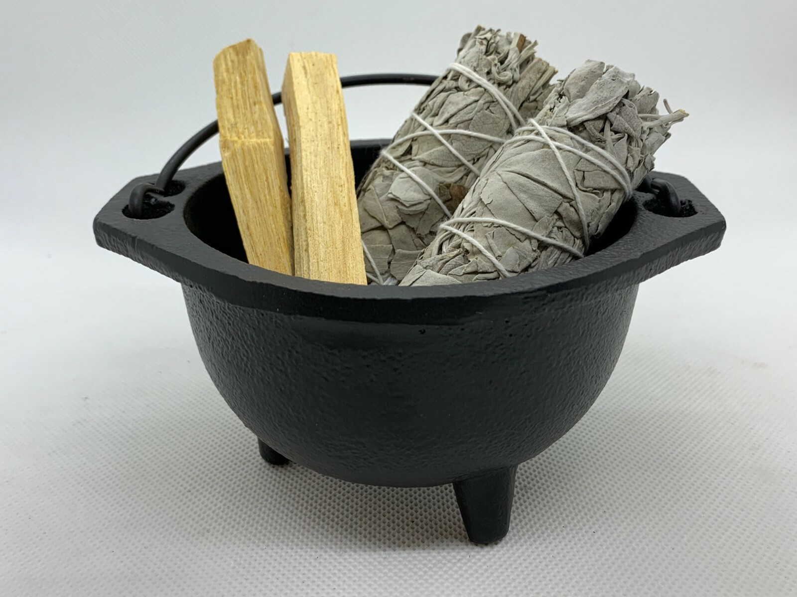 2.5″ 3″ & 6″ Diameter Cast Iron Cauldron With Handle For Smudging,Incense Burner