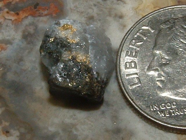 BLACK QUARTZ AND GOLD SPECIMEN .74 GRAM CALIFORNIA