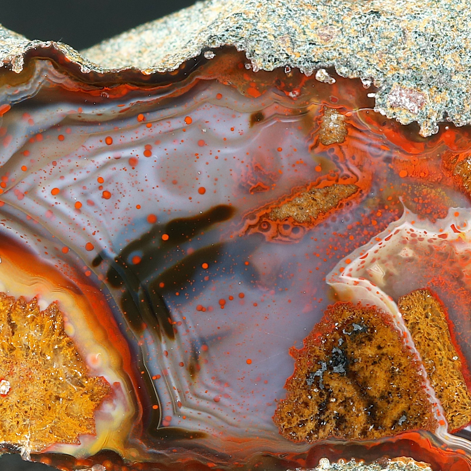 New Find Full husk AGATE from Doubravice, Jicin area, Czech Republic achat