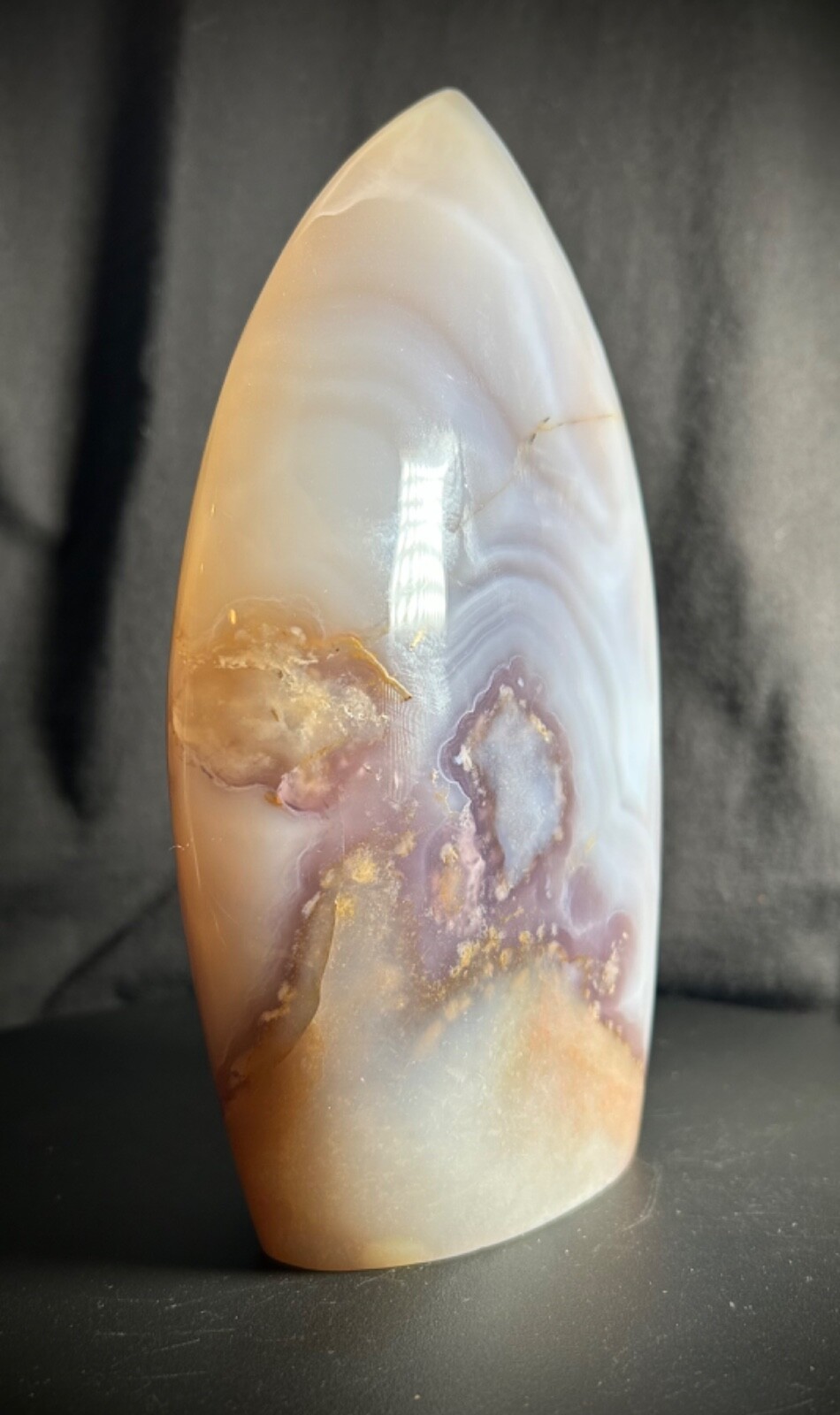8″ Grey Agate Standing Freeform 4lb 1.6oz (1.859kg)