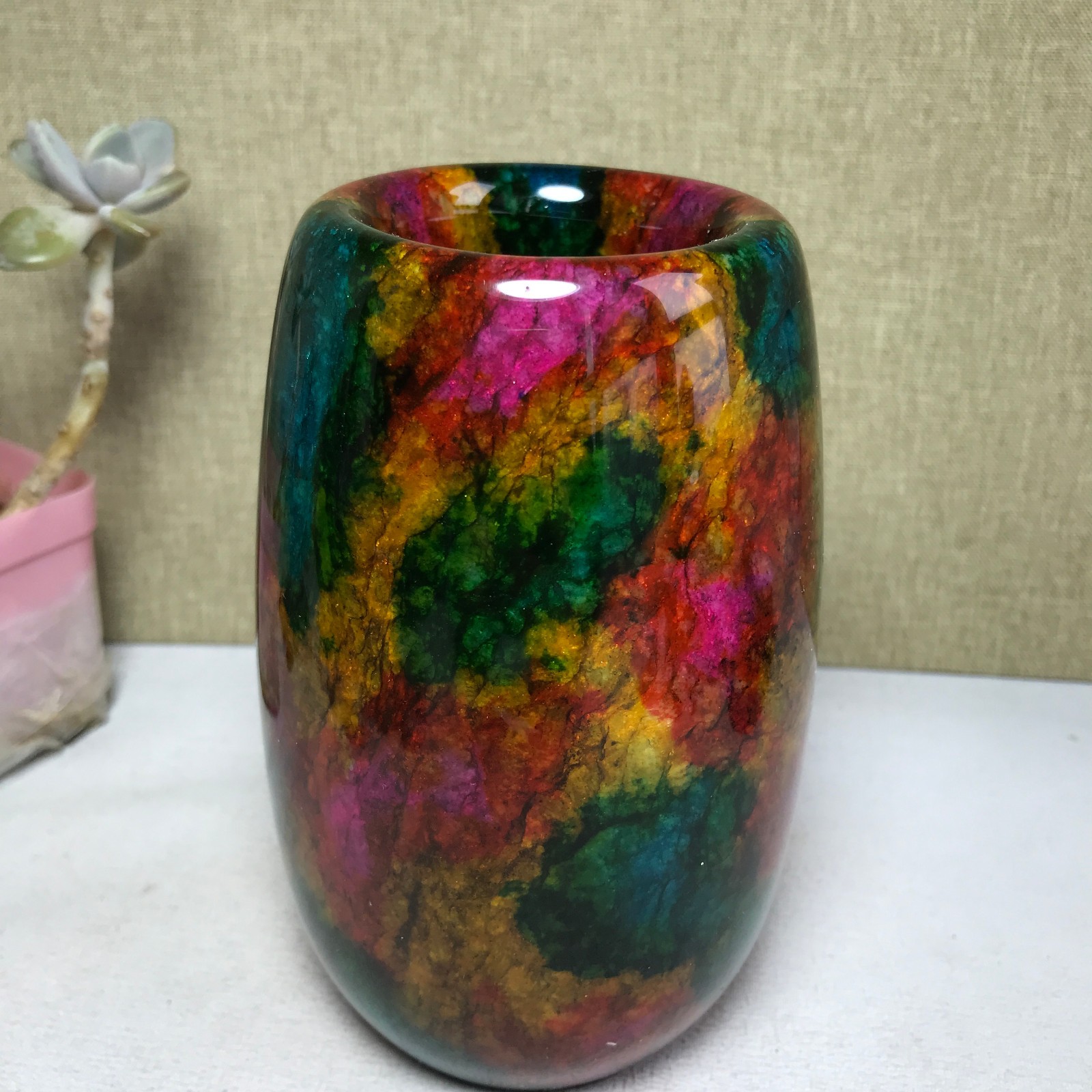 Natural “Seven Colors Jade” vase specimen -Taiwan China 1140g 129mm A2928