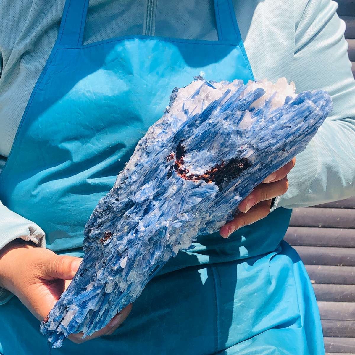 4730G Natural Blue Quartz Crystal Specimen Raw Mineral Reiki Healing Home MH5285