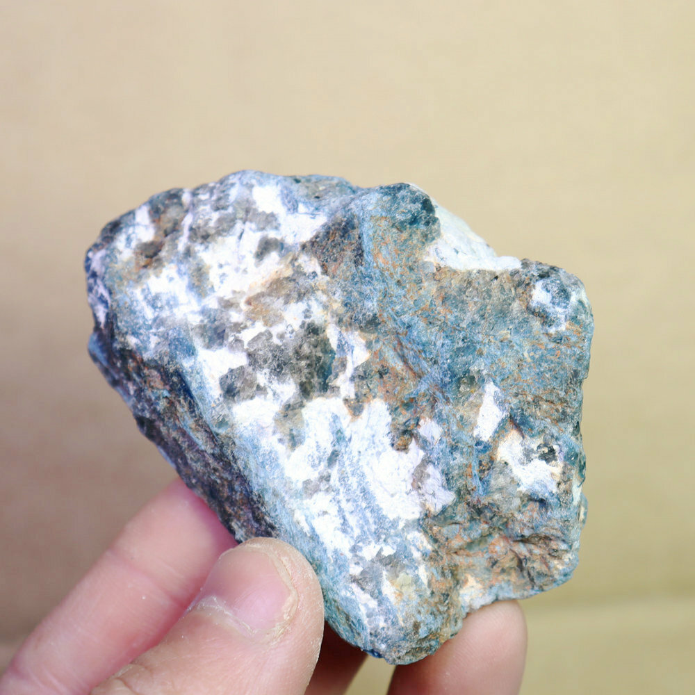 105g Natural Beautiful Sodalite Quartz Crystal Original Stone Mineral Specimen