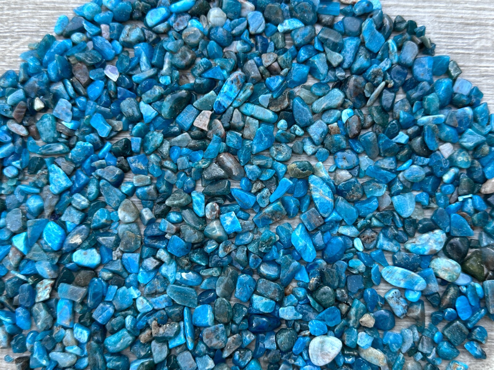 Grade A++ Apatite Semi Tumbled Gemstone Mini Chips 4 – 8 mm, Wholesale Bulk Lot