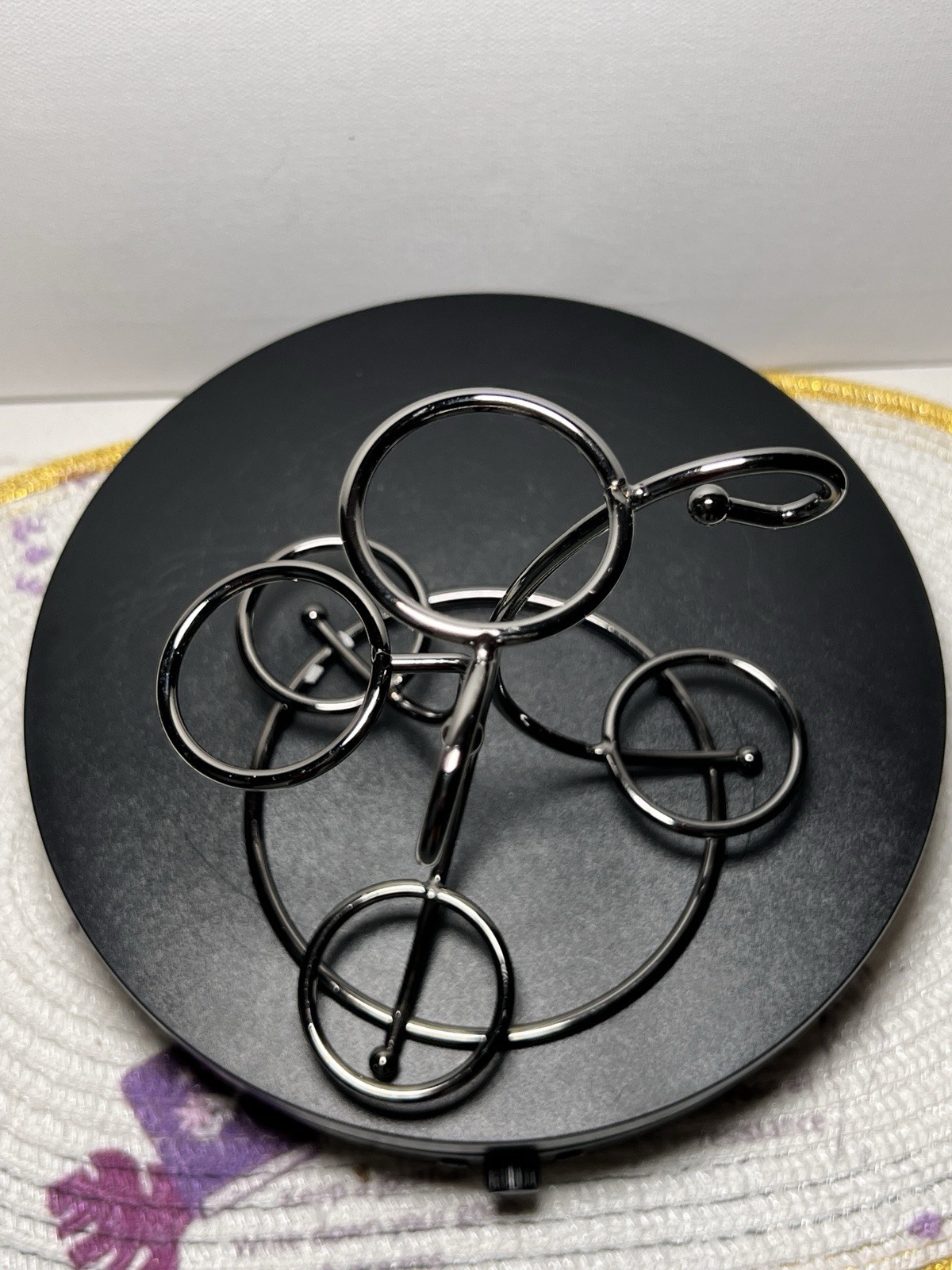 Sphere Holder – Black Holds 5 Spheres Sizes 71mm – 52mm