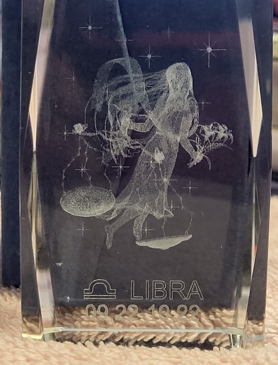 Trendy Crystal Display Piece Of Libra Decorative Glass