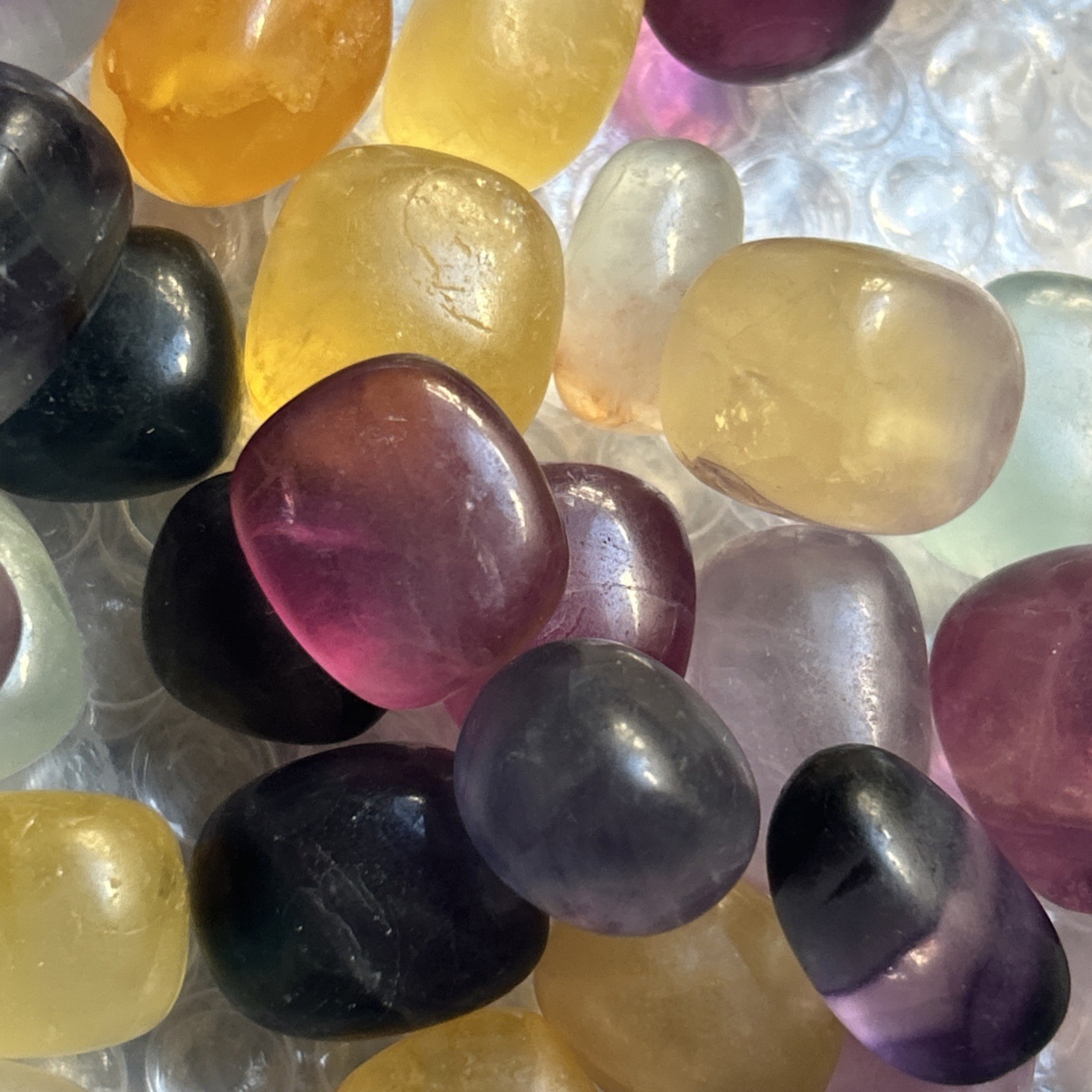 Tumbled Fluorite Stones – High Grade AA Quality – Healing Crystals – 5 pieces