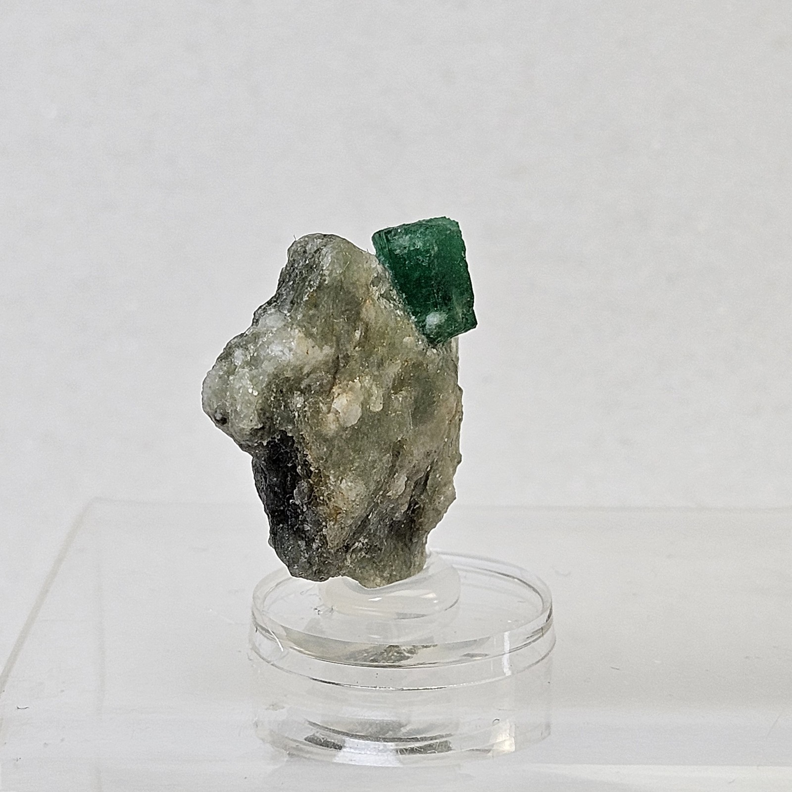 Lovely Natural Terminated Emerald Crystal On Matrix U.S Seller Swat Pakistan