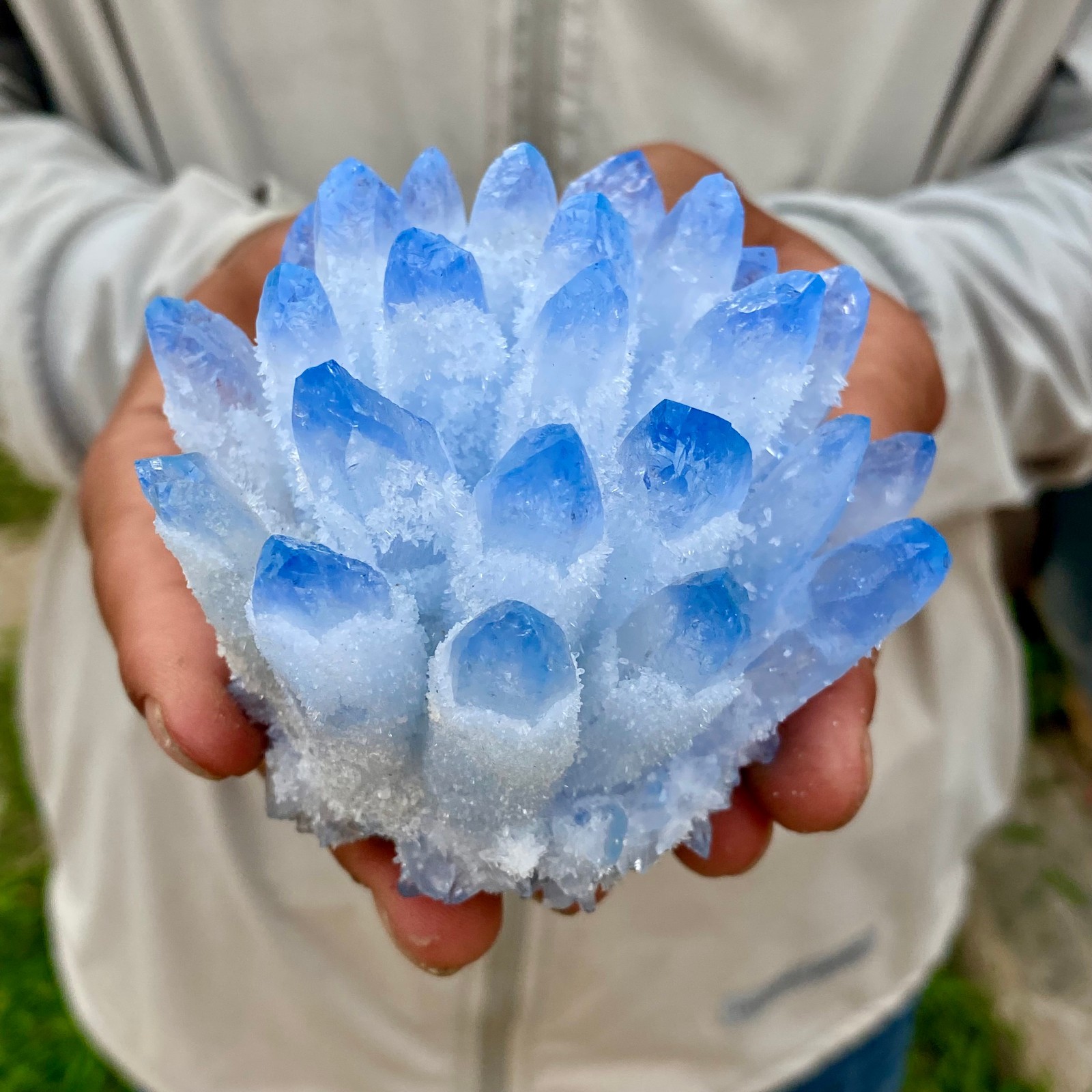 423G New find blue phantom crystal quartz cluster mineral specimen healing