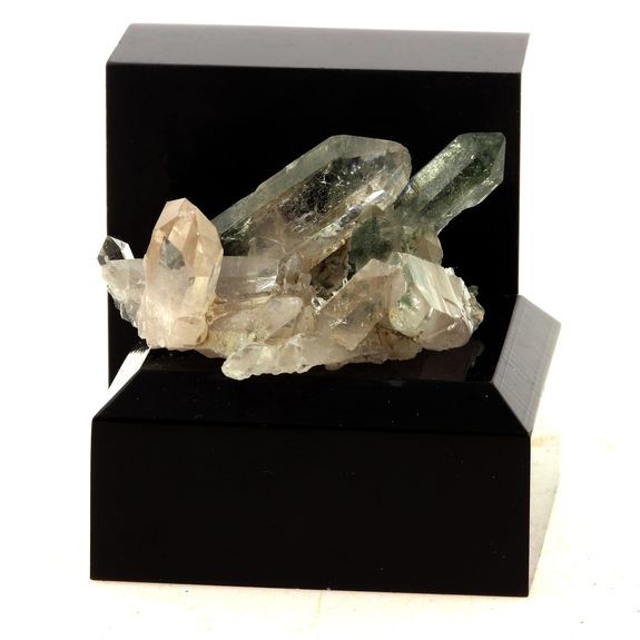 Minerals And Gemstones. Quartz + Chlorite + Rutile. 75.0 Ct. The Two A
