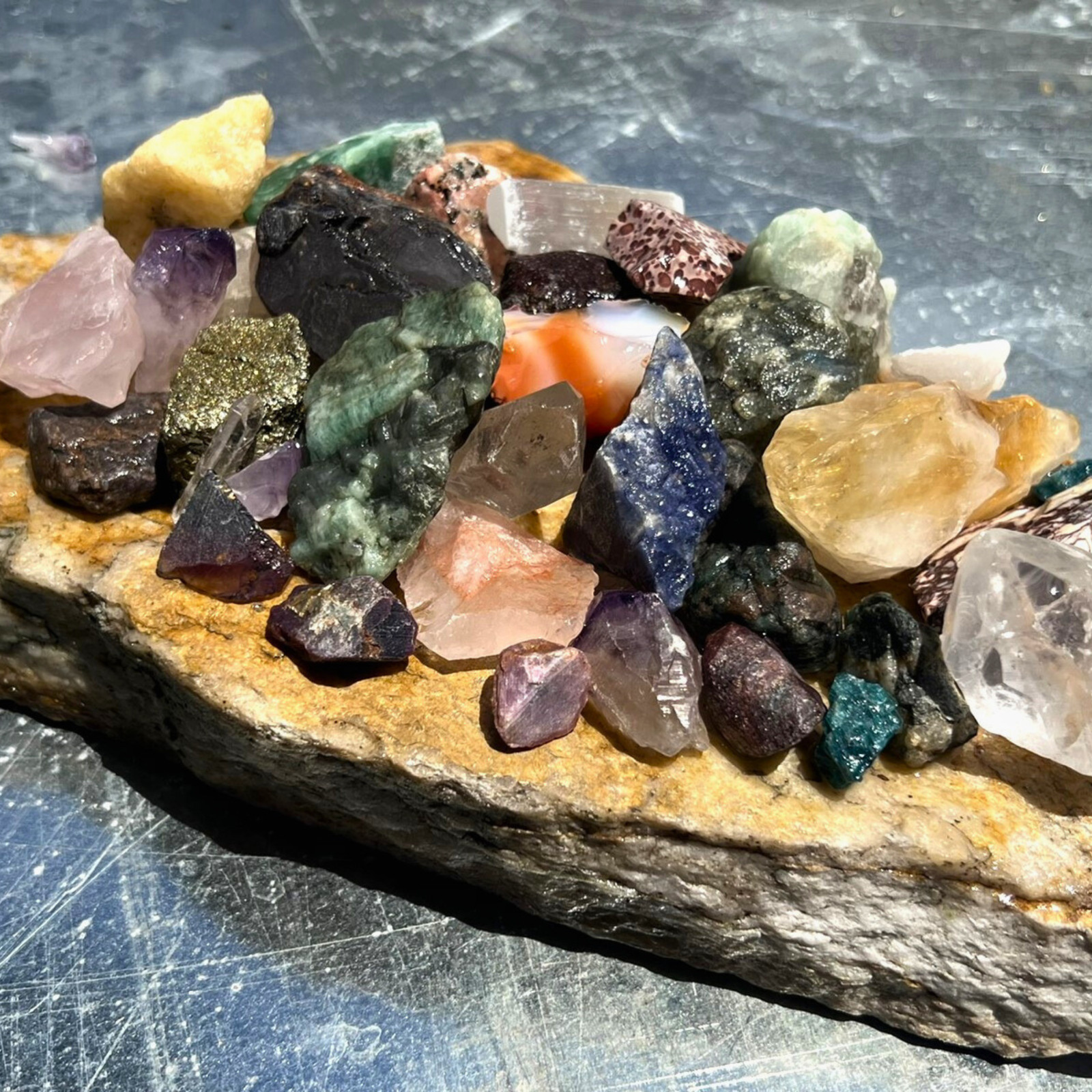 Gemstone Paydirt 5lb Classic Gem Bag – Rough Stone Mix Rock Tumbling Gem Mining