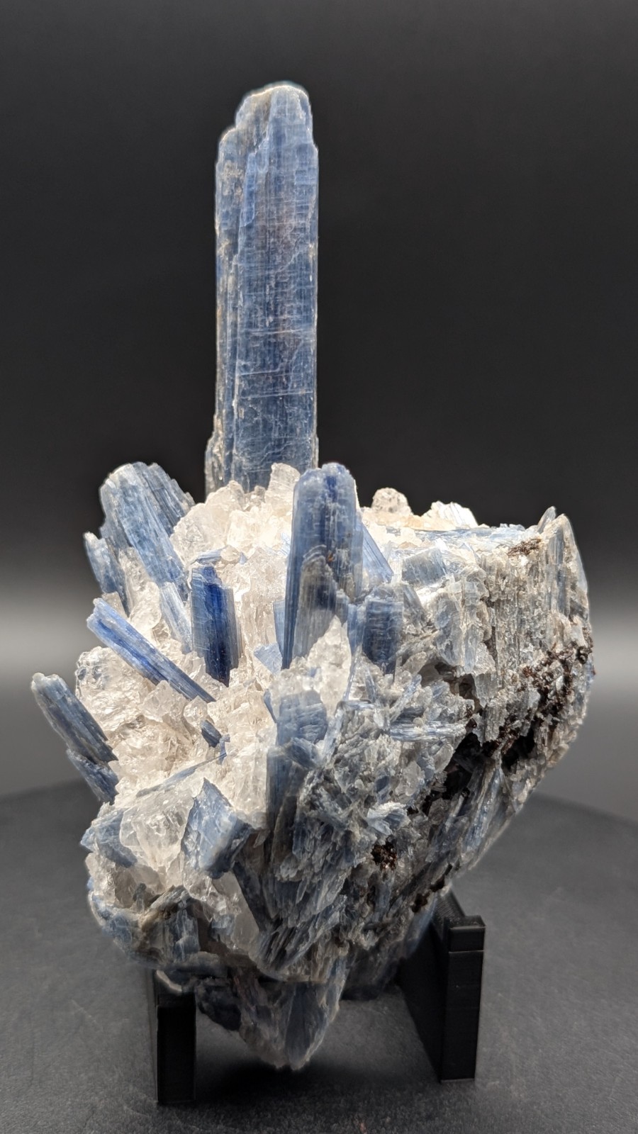 Kyanite, Quartz – Minas Gerais, Brazil
