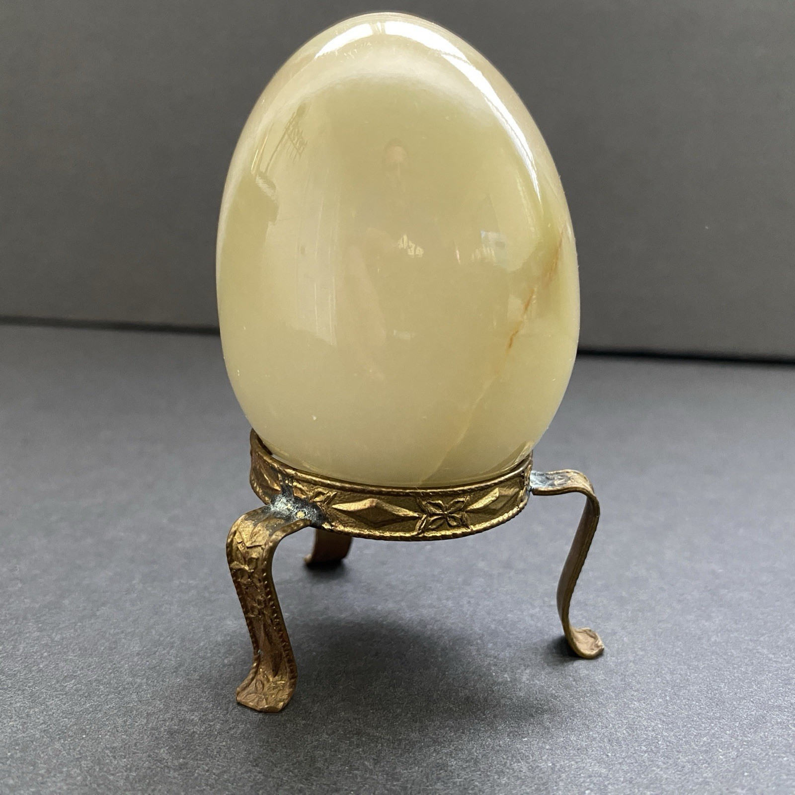 Natural Onyx Stone Egg With Stand Hand Polished Banded Agate Calcite Crystal