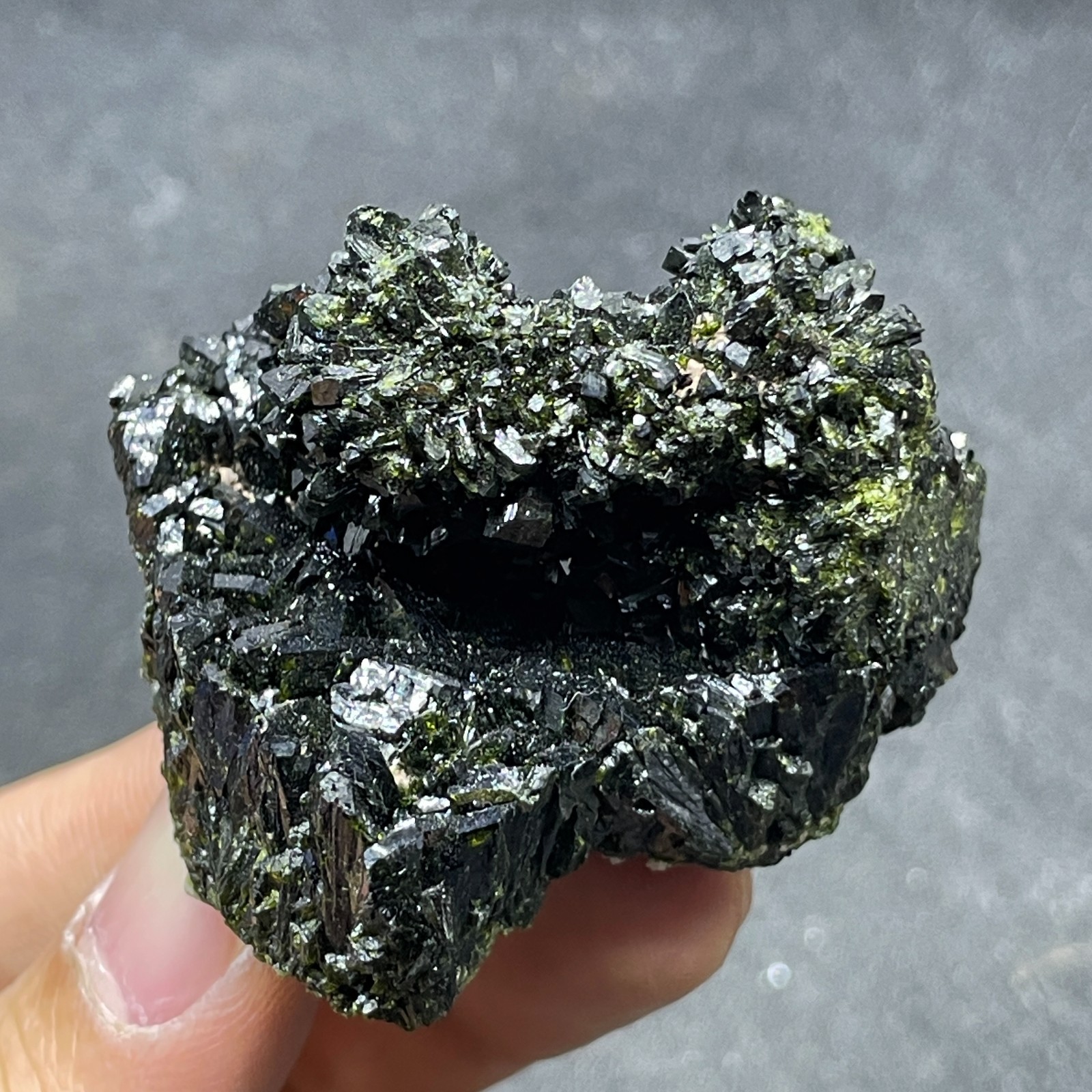 Natural Turkey Epidote Mineral Specimen Quartz Stones And Crystals Healing