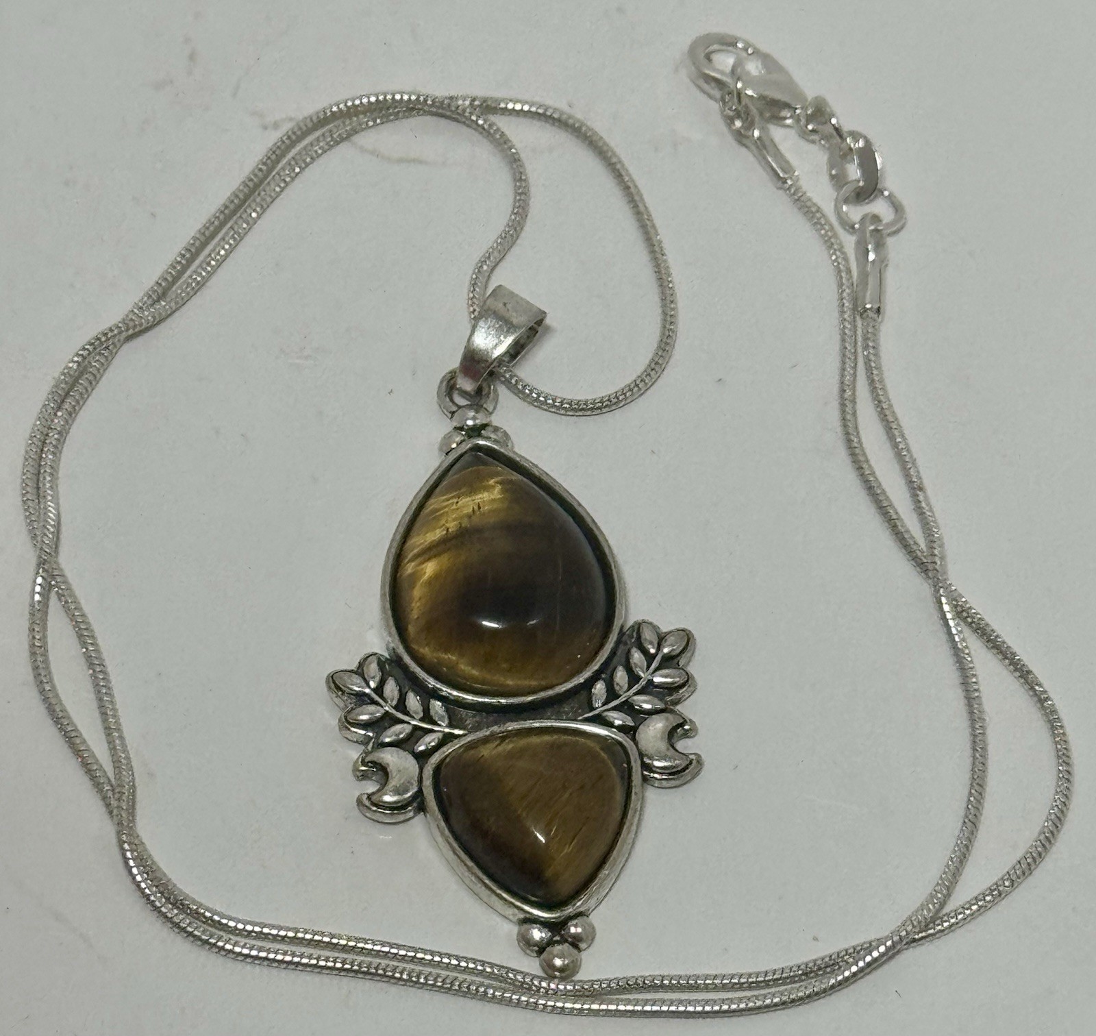 Tiger’s Eye 10-pc Set:Towers, Palm Stones, Mini Alien Head, Bracelet & Necklace