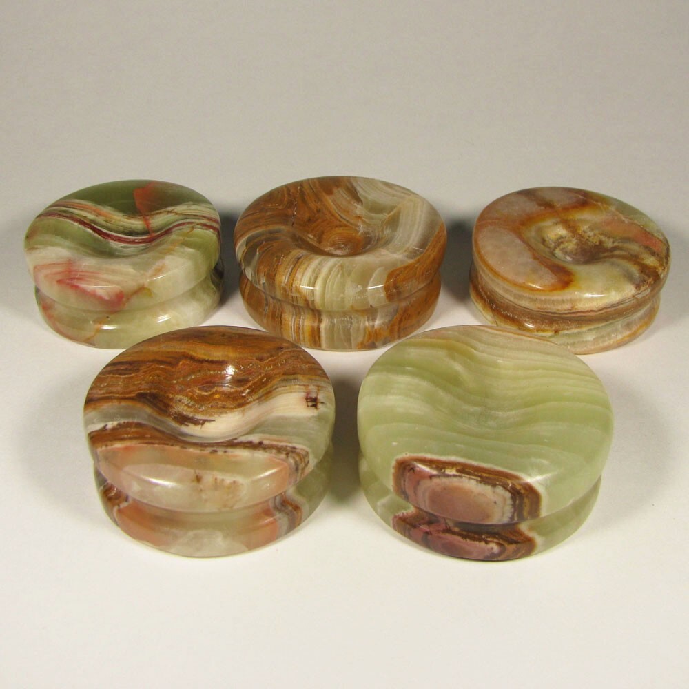 (5) 2″ Carved BANDED ONYX STANDS for Spheres, Eggs, Balls, Globes, Shells, Etc.