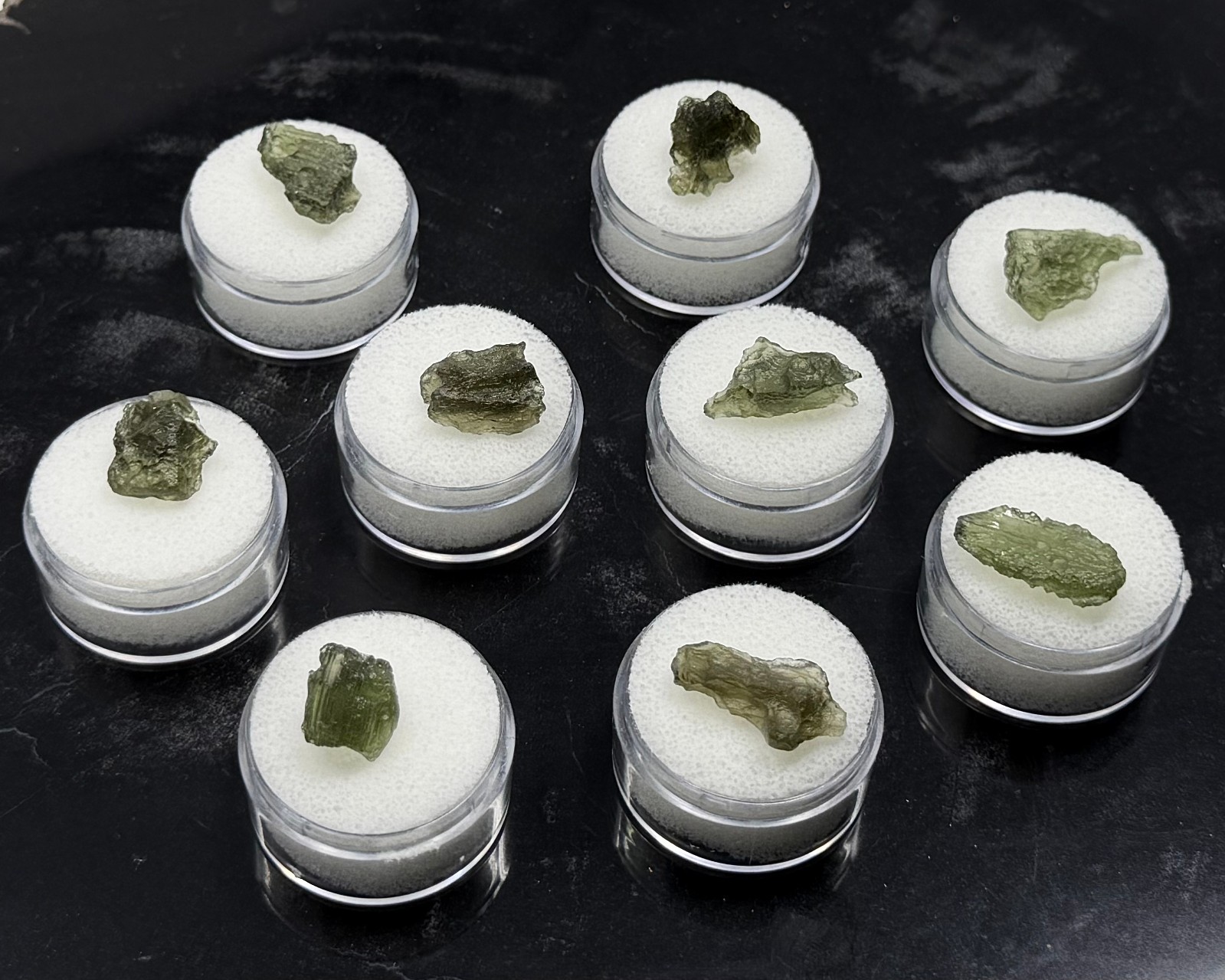 Natural Moldavite Crystals – 100% Genuine Moldavite From Czech Republic