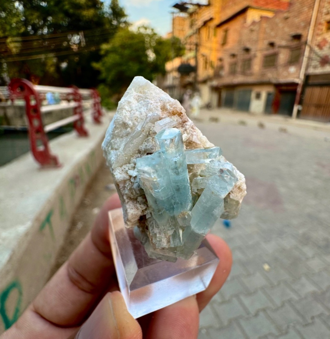 Natural Sky Blue Aquamarine Crystal Cluster With Combine Specimen 168 Carats