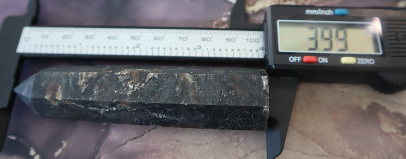 ARFVEDSONITE WITH GARNET POINT BUNDLE (9) POINTS INCLUDED/ OVER 2 LBS