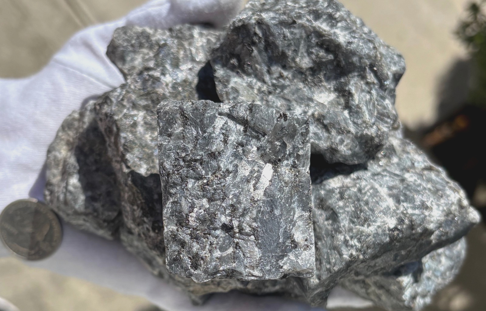 SEE VIDEO 2.5LB LOT FLASHY LARVIKITE LARVAKITE ROUGH SPECIMENS FLASH RAW LARGE-R