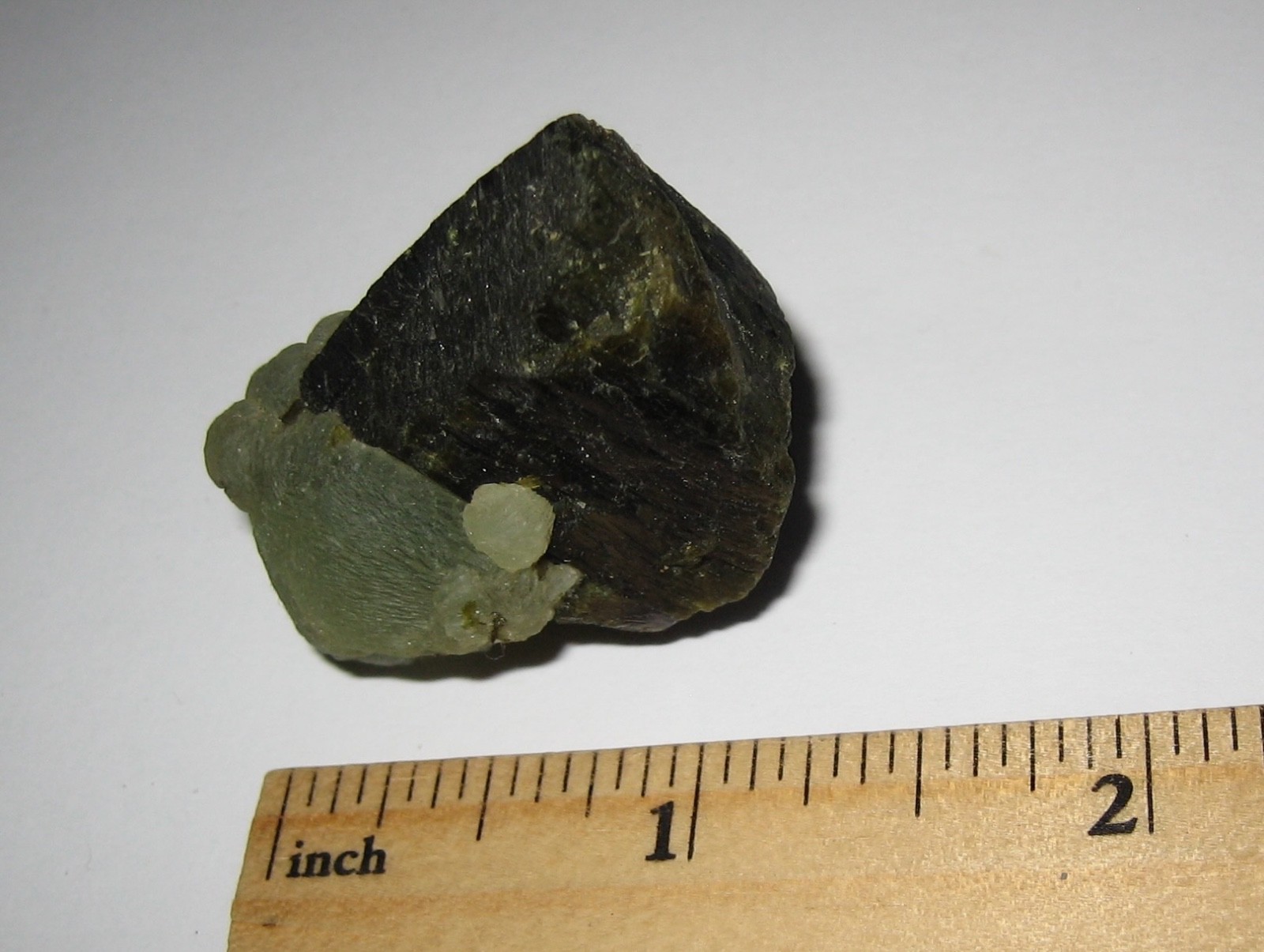 1.5″ TERMINATED NATURAL EPIDOTE CRYSTAL WITH PREHNITE FROM MALI, AFRICA ~ 33.4g