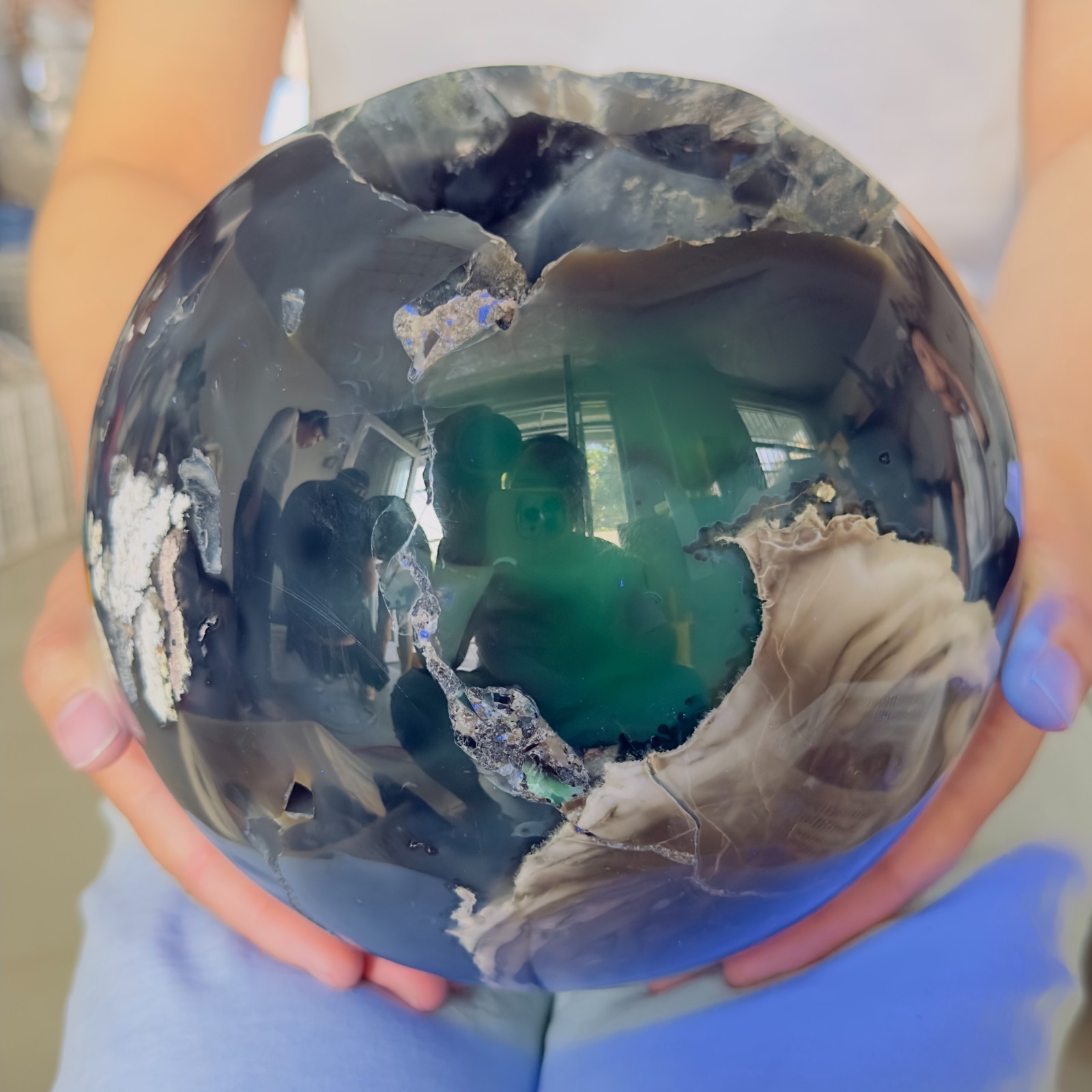 21.23LB Natural volcanic agate crystal cave ball polishing and healing 9.65kg