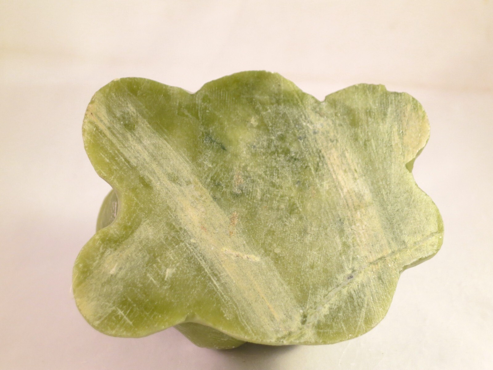 3.6″ GREEN SERPENTINE Carved and Polished TOAD/FROG – PERU