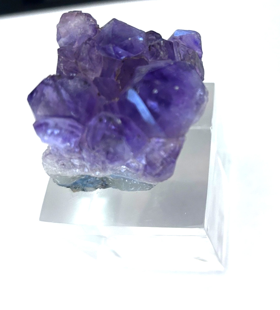 VINTAGE AMETHYST CLUSTER ON LUCITE STAND SIGNED J AX