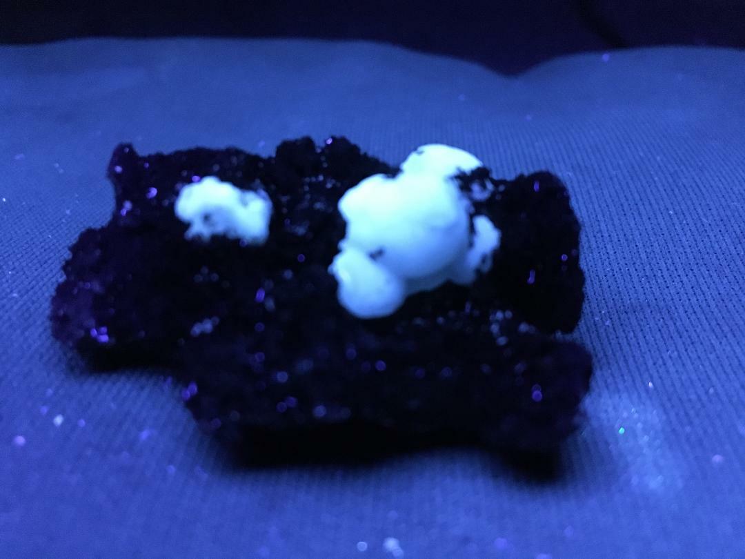KB: FANTASTIC! BRIGHT FL. & PHOS. BLUE/WHITE SW CALCITE IN LAVA ROCK, GERMANY