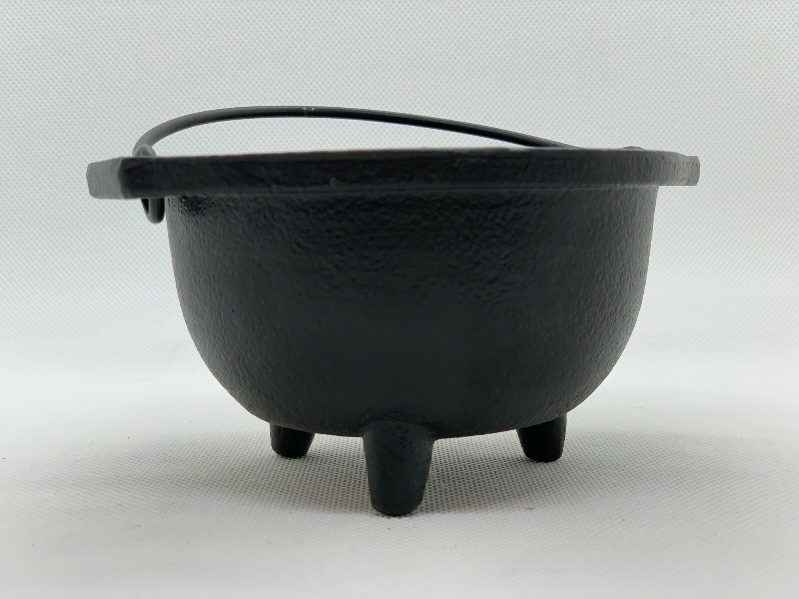 2.5″ 3″ & 6″ Diameter Cast Iron Cauldron With Handle For Smudging,Incense Burner