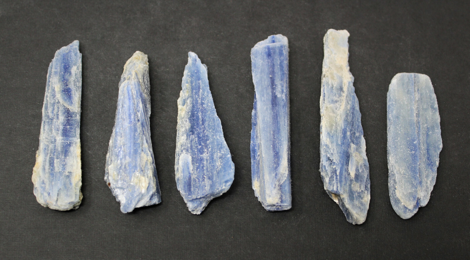 Lot of 3 Blue Kyanite Blades 1″ – 1.5″ (Crystal Rough Natural)