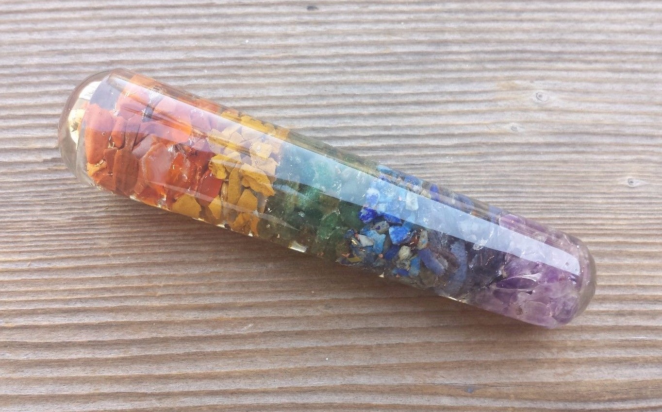 ORGONE 7 CHAKRA LAYERED GEMSTONE SMOOTH WAND ORGONITE (ONE)