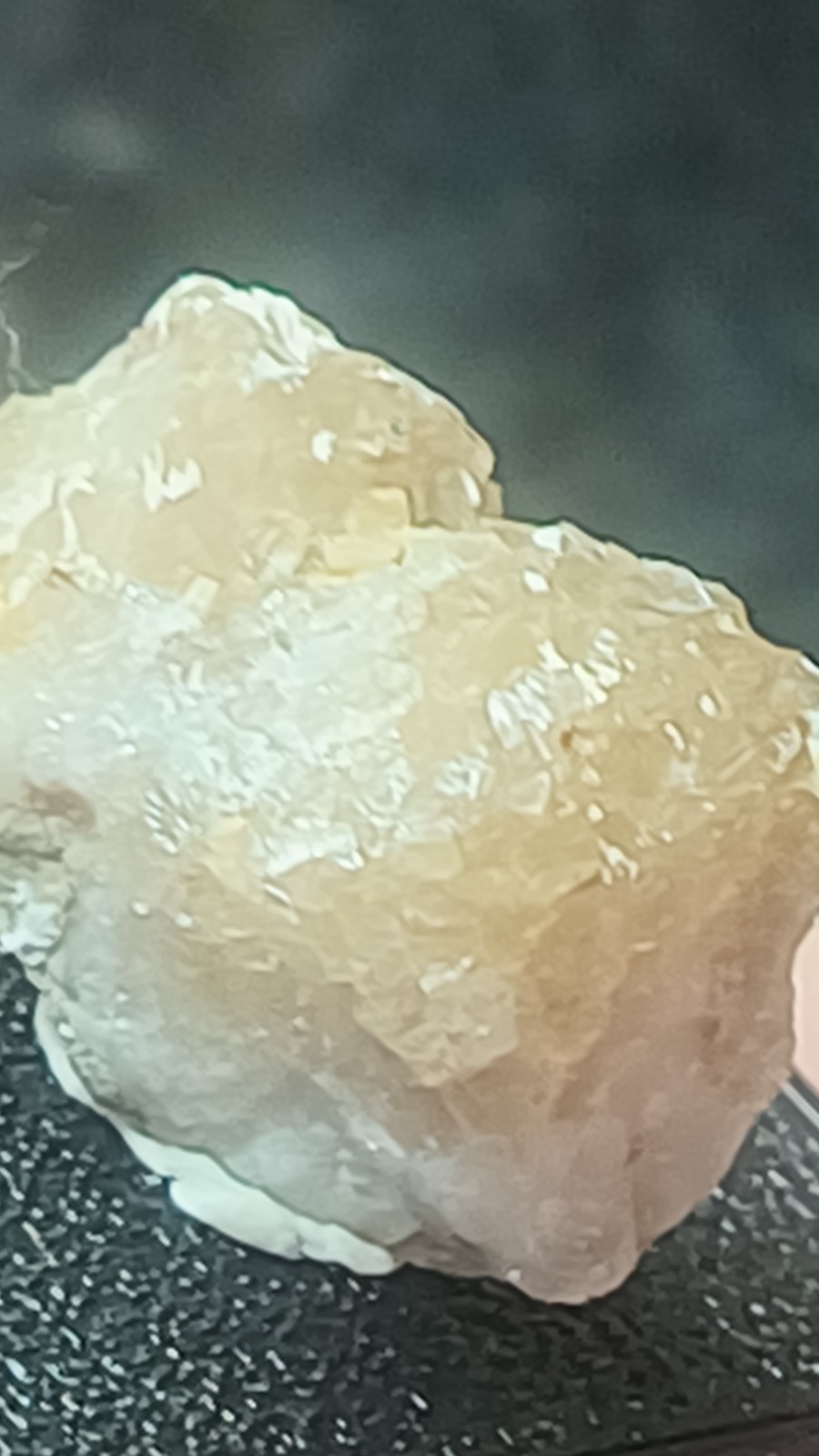 Brown Fluorescent Fluorite With Barite From Kentucky Usa